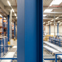 Flüssiggummi Hellblau RAL 5012 — Industrie- und Logistikbereich
