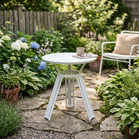 Flüssiggummi Weiß RAL 9003 — Metalltisch im Garten